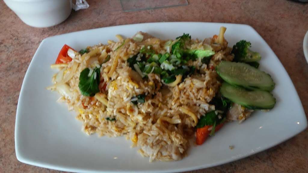 Ploy Thai Cuisine | 1500 Research Forest Dr #240, Shenandoah, TX 77381 | Phone: (281) 465-8399