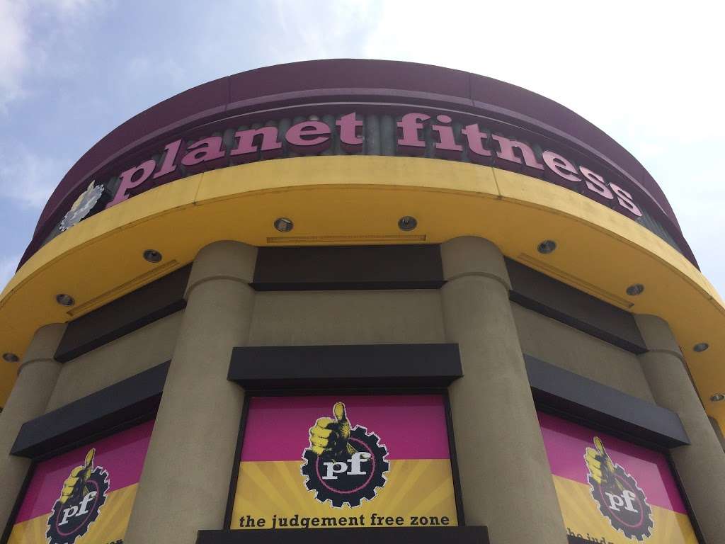 Planet Fitness | 8724 Garfield Ave, South Gate, CA 90280, USA | Phone: (562) 927-7766