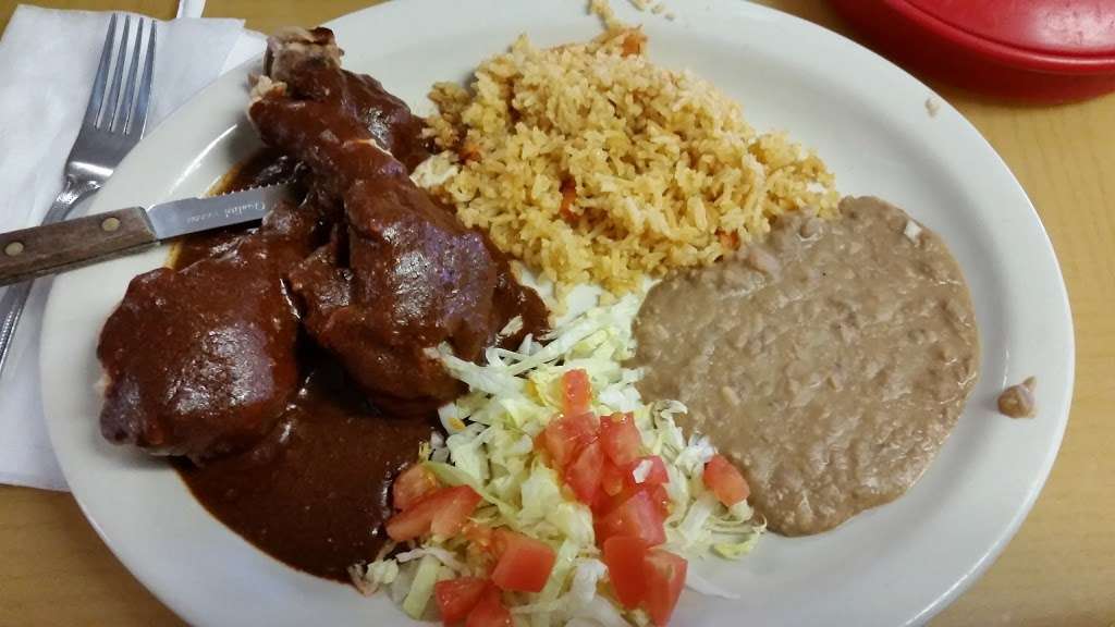 Ramonas Cafe # 1 | 604 NW 24th St, San Antonio, TX 78207, USA | Phone: (210) 436-7100