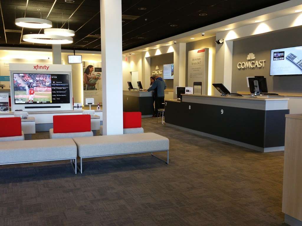 Xfinity Store by Comcast | 13529 Connecticut Ave, Silver Spring, MD 20906, USA | Phone: (800) 266-2278