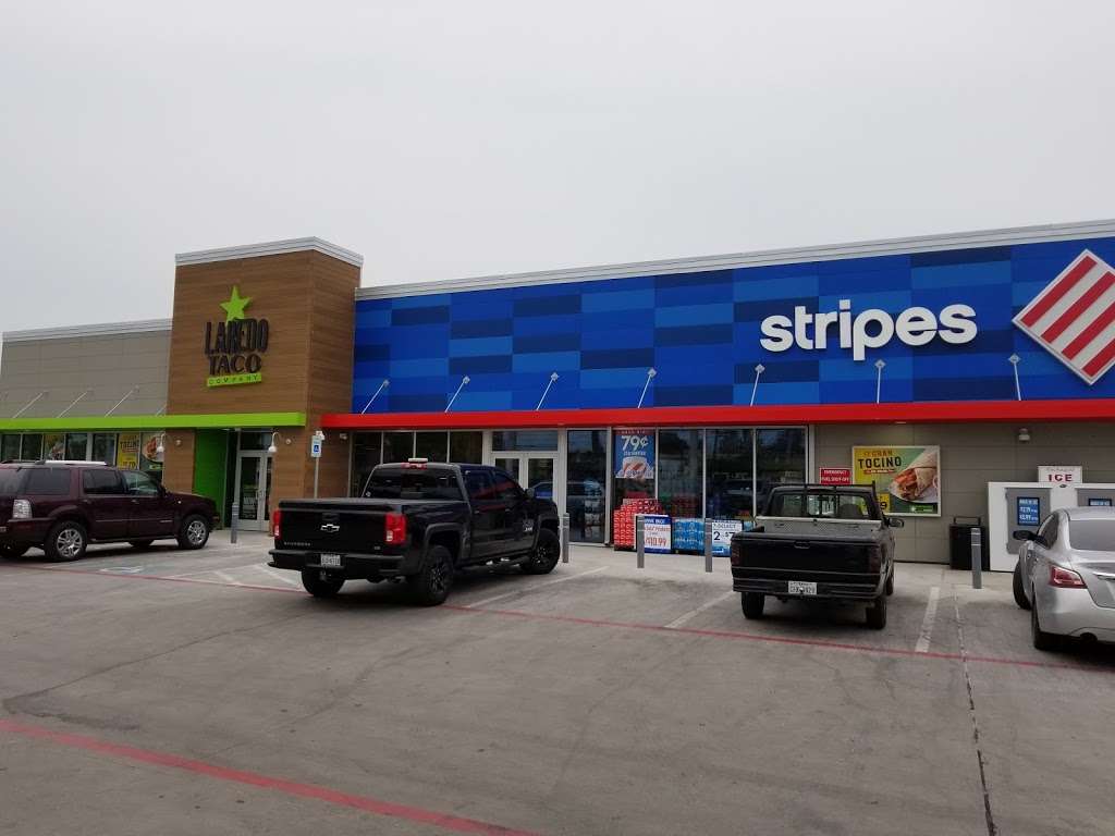 Stripes | 4038 E Houston St, San Antonio, TX 78220, USA | Phone: (210) 337-3994