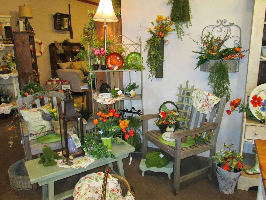 Koonys Gifts, Decor, and More | 1863 Gettysburg Village Dr, Gettysburg, PA 17325, USA | Phone: (717) 334-6200