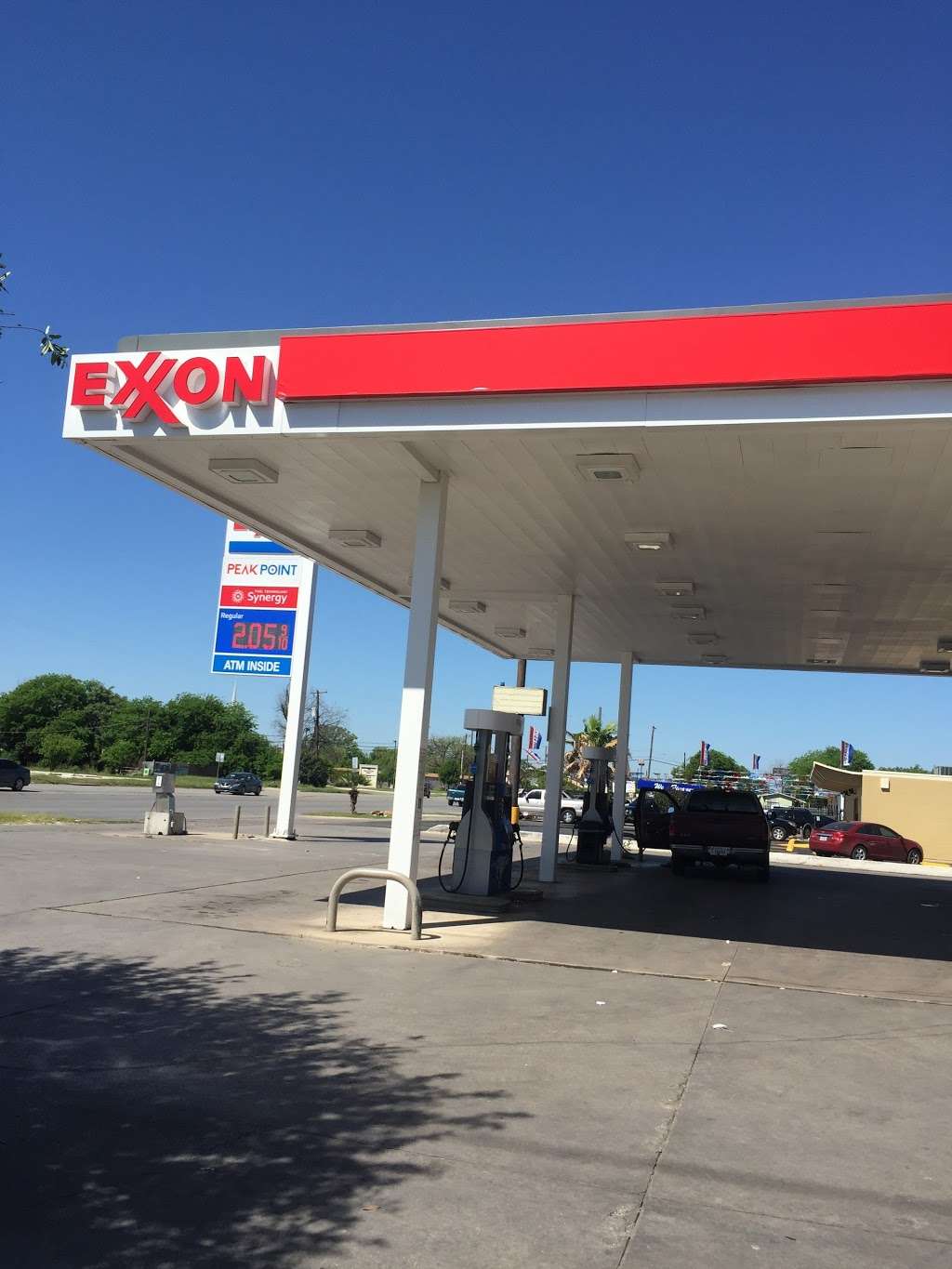 Exxon | 3703 SW Military Dr, San Antonio, TX 78211, USA | Phone: (210) 455-4072