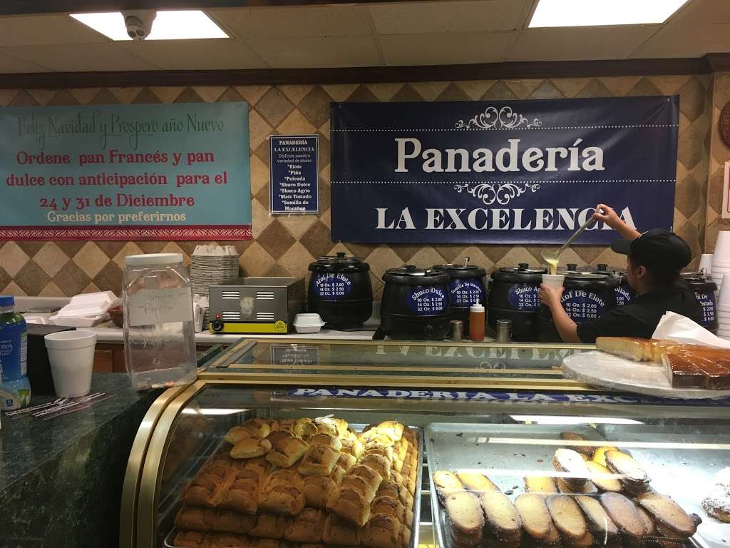 La Excelencia Bakery & Deli | 3 Candlewood Rd, Bay Shore, NY 11706 | Phone: (631) 273-1449