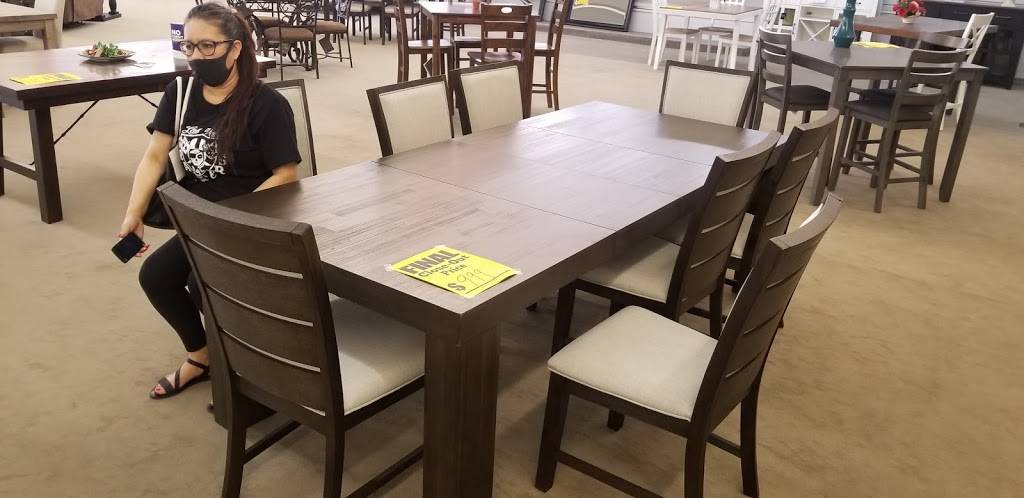 Household Furniture Clearance Store | 7640 N Loop Dr, El Paso, TX 79915, USA | Phone: (915) 591-9419