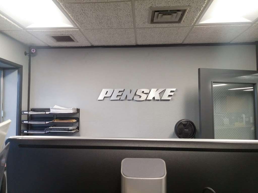 Penske Truck Rental | 1326 W Craighead Rd, Charlotte, NC 28206 | Phone: (704) 598-7977