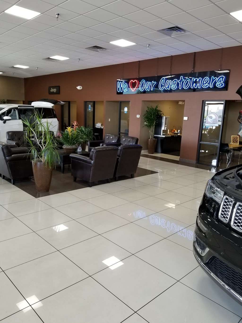 Moore Chrysler Jeep Fiat | 8600 W Bell Rd, Peoria, AZ 85382, USA | Phone: (800) 757-0140