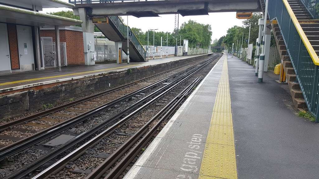 Ashtead Station | Ashtead KT21 2DR, UK