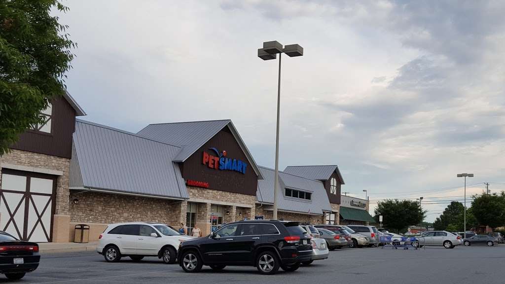 PetSmart | 2395 Lincoln Hwy, Lancaster, PA 17602 | Phone: (717) 393-0820