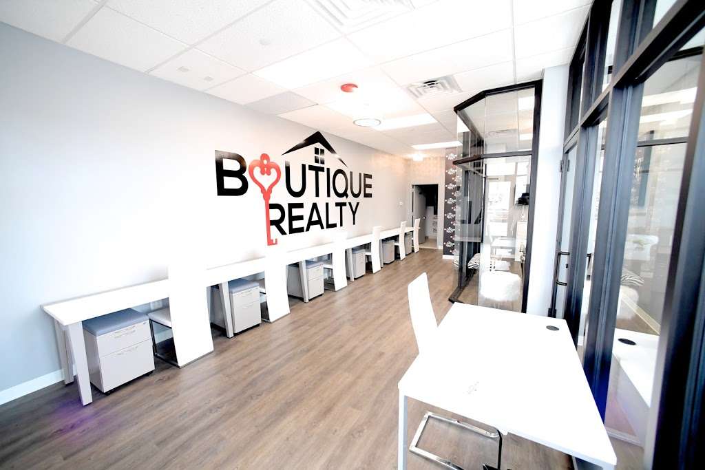 Boutique Realty | 815 Hutchinson River Pkwy, The Bronx, NY 10465, USA | Phone: (917) 680-1428