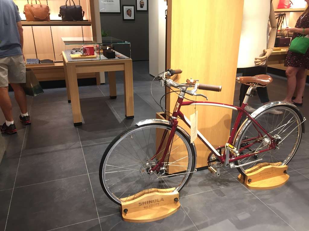 Shinola Tysons Corner Store | 7983 Tysons Corner Center G5U, Tysons, VA 22102, USA | Phone: (571) 489-6085