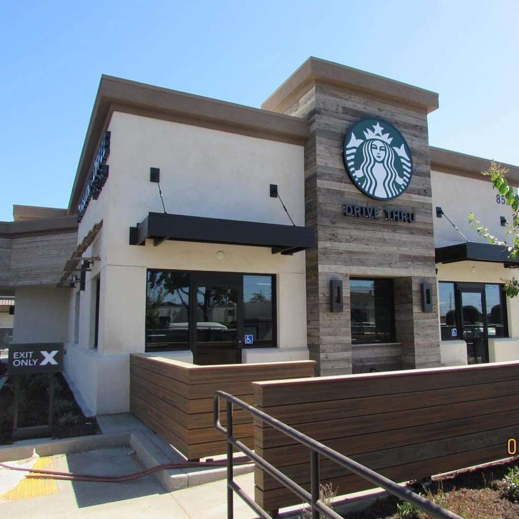 Starbucks | 8522 Rosecrans Ave, Paramount, CA 90723, USA | Phone: (562) 204-4053