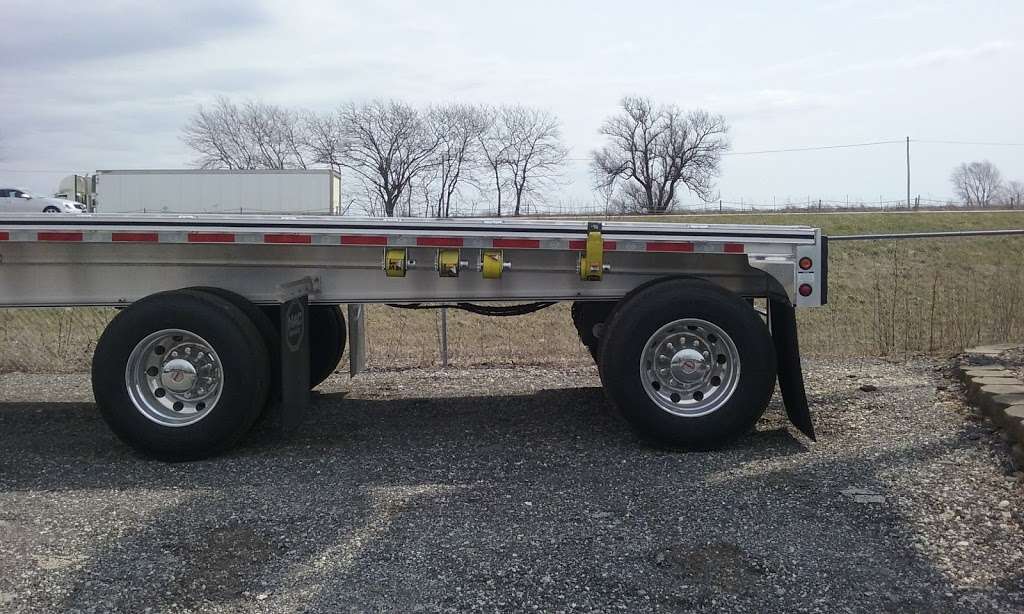 Kens Truck Repair | 400 N Oak St, Chebanse, IL 60922, USA | Phone: (815) 697-2361