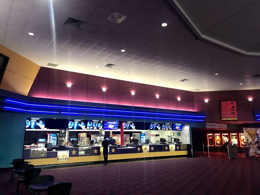 Fun Movie Grill - Irving | 8505 Walton Blvd, Irving, TX 75063, USA | Phone: (972) 556-9524