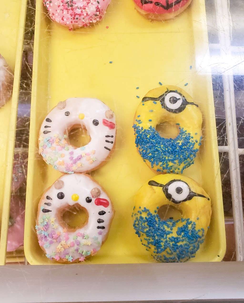 Rainbow Donuts | 1401 Northwest Hwy # 111, Garland, TX 75041, USA | Phone: (972) 840-8141