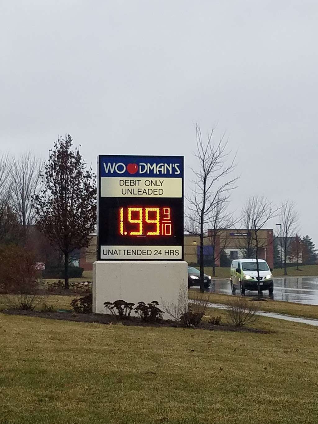 Woodmans Gas & Lube Center | Carpentersville, IL 60110