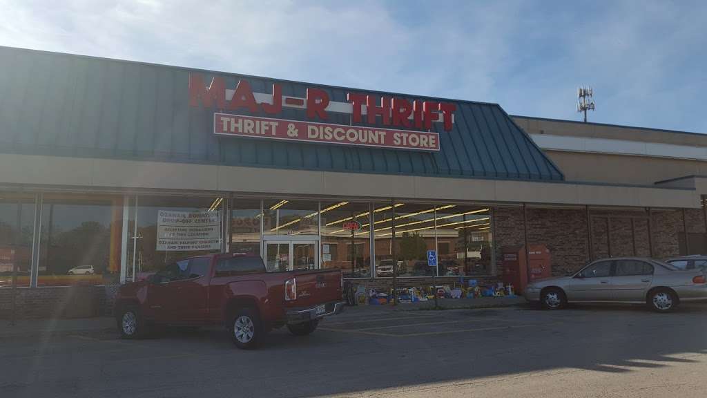 MAJ-R Thrift & Discount | 6314 N Oak Trafficway, Gladstone, MO 64118, USA | Phone: (816) 452-5100