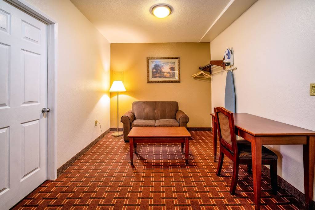 Regency Inn & Suites Downey | 9050 Imperial Hwy, Downey, CA 90242, USA | Phone: (562) 861-6014