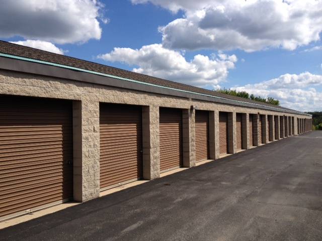 Stonewood Self Storage | 720 Industrial Ct suite a, Hartland, WI 53029, USA | Phone: (262) 367-1515