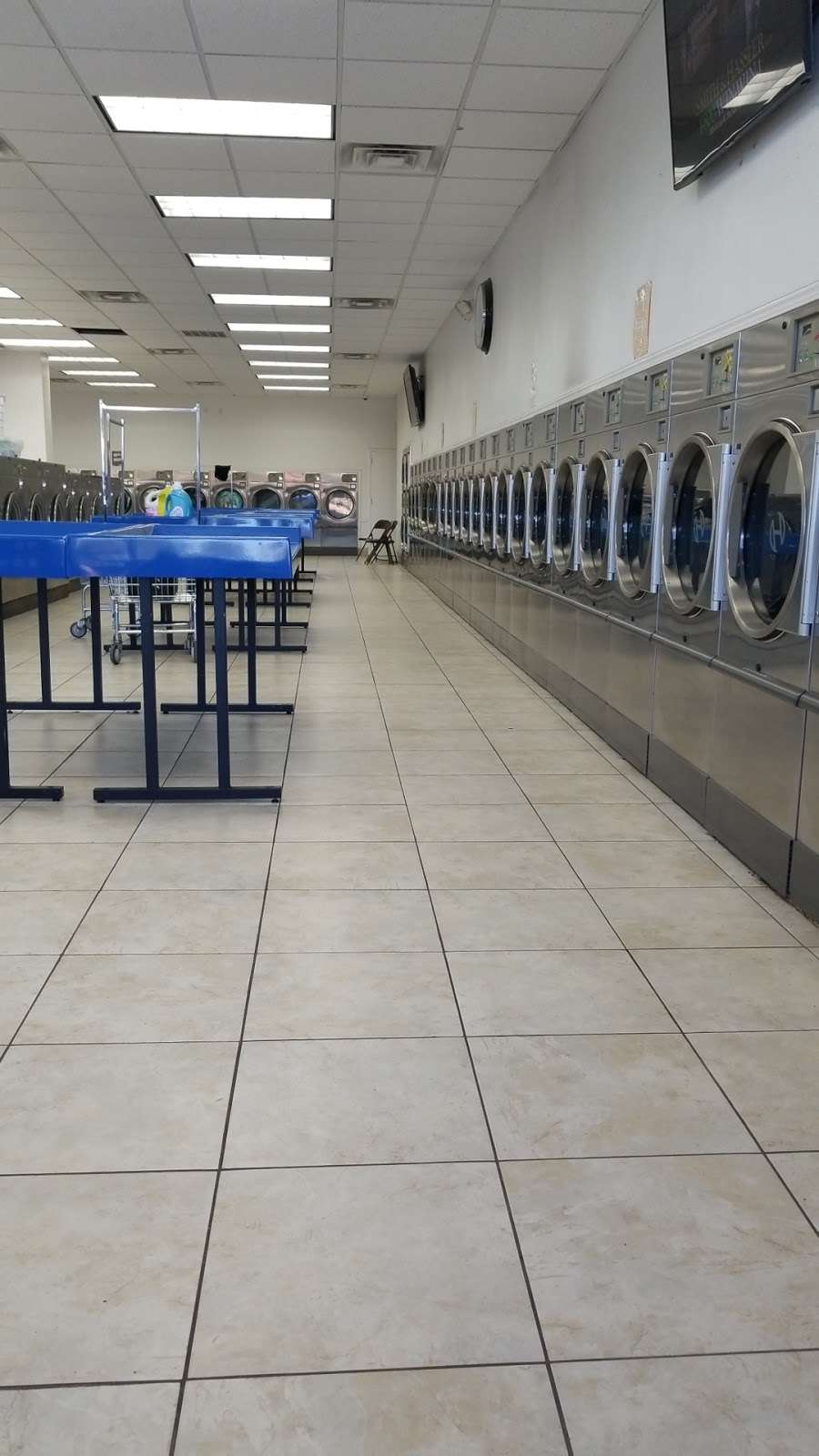 Mega Washateria | 7751 Barker Cypress Rd #100, Cypress, TX 77433, USA | Phone: (832) 220-5560