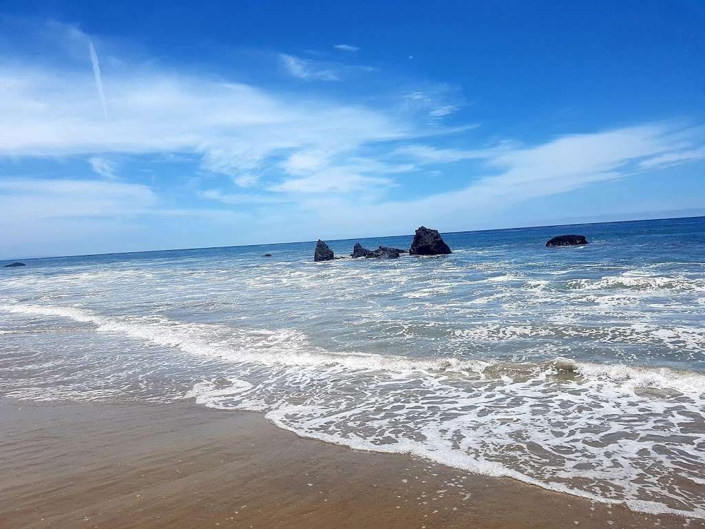 La Piedra State Beach | Malibu, CA 90265, USA | Phone: (818) 880-0363