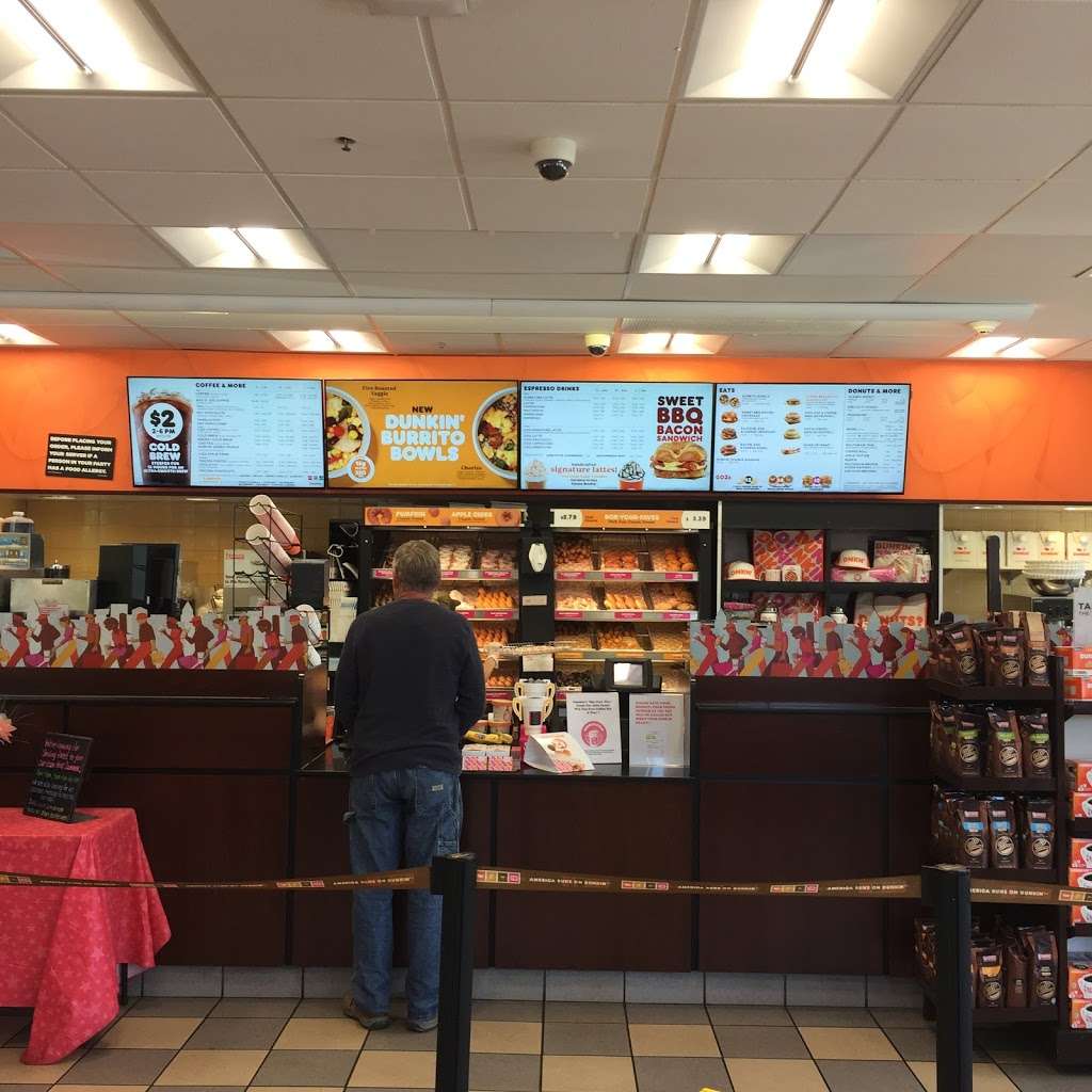 Dunkin | 160 South St, Plymouth, MA 02360, USA | Phone: (508) 747-8133