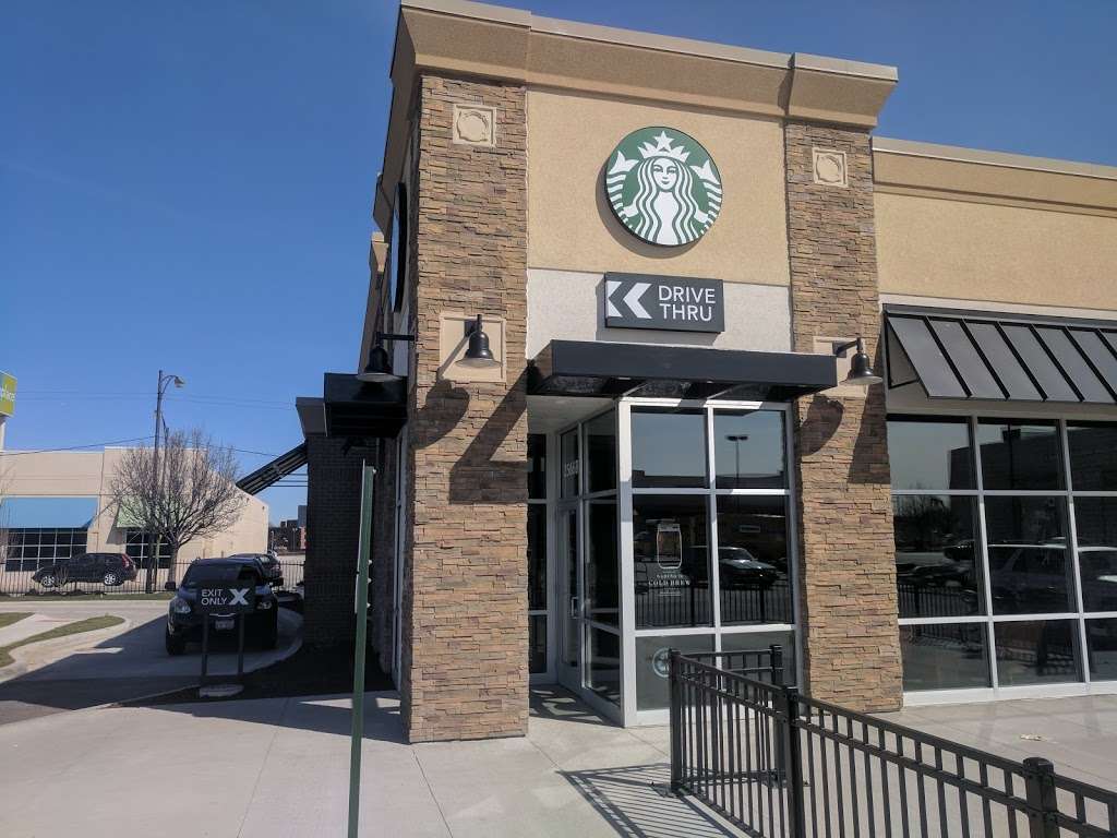 Starbucks | 2566B N Elston Ave, Chicago, IL 60647, USA | Phone: (773) 227-2936