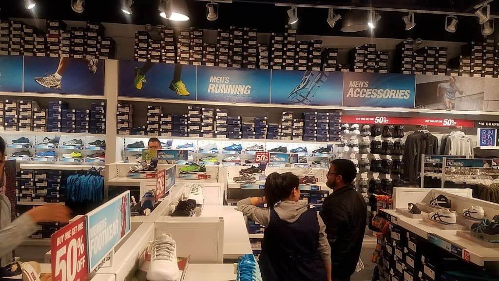 ASICS Outlet | 100 Citadel Dr #660, Los Angeles, CA 90040 | Phone: (323) 728-2603