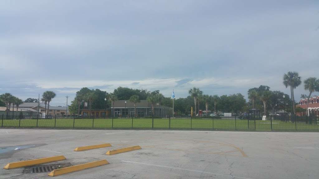 Public Park | 100-198 S Rockingham Ave, Tavares, FL 32778, USA