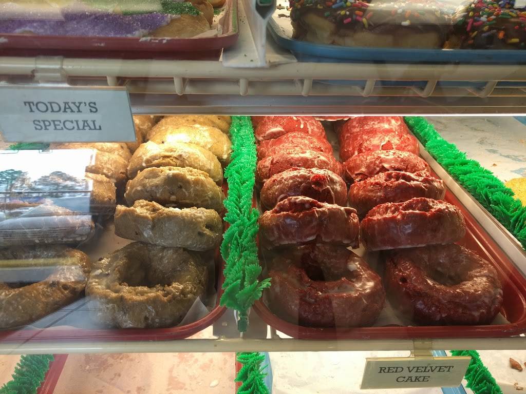 Southshore Donuts & Restaurant | 7929 Downman Rd, New Orleans, LA 70126, USA | Phone: (504) 244-9876