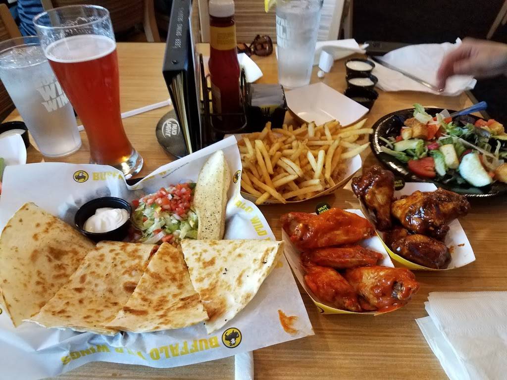 Buffalo Wild Wings | 9810 NE Cascades Pkwy, Portland, OR 97220, USA | Phone: (503) 281-0351