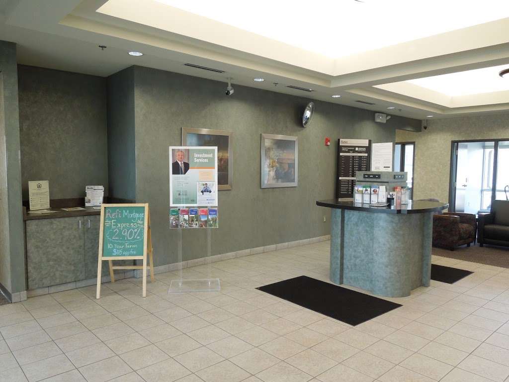 Landmark Credit Union | 13600 W Greenfield Ave, Brookfield, WI 53005, USA | Phone: (262) 796-4500