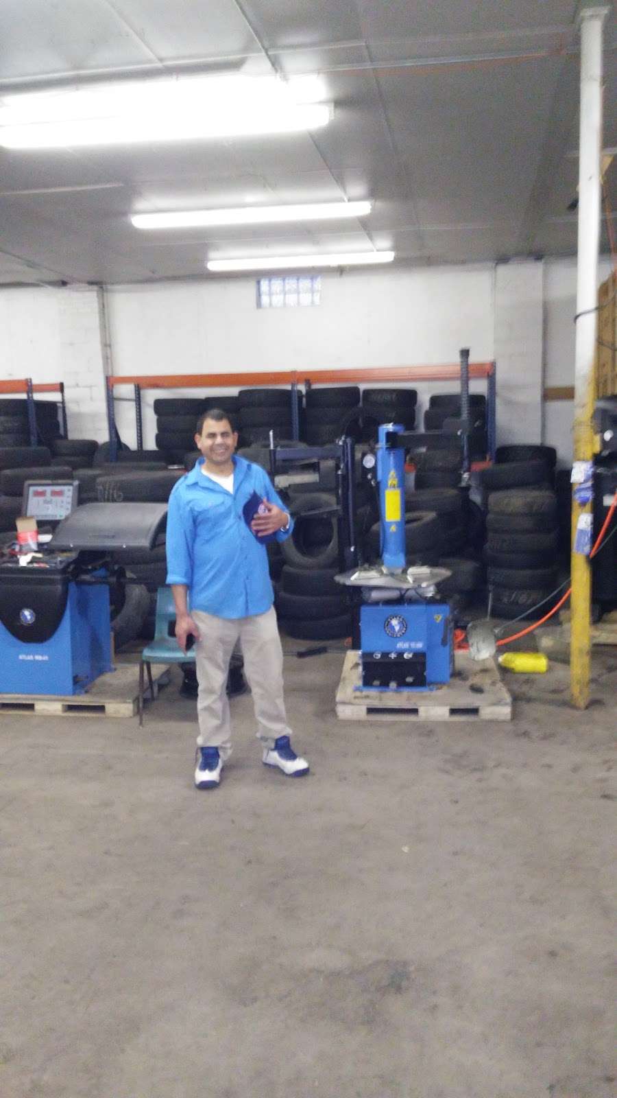 Happy Way Tire Shop | 1418 E Ridge Rd, Gary, IN 46409 | Phone: (219) 979-8930