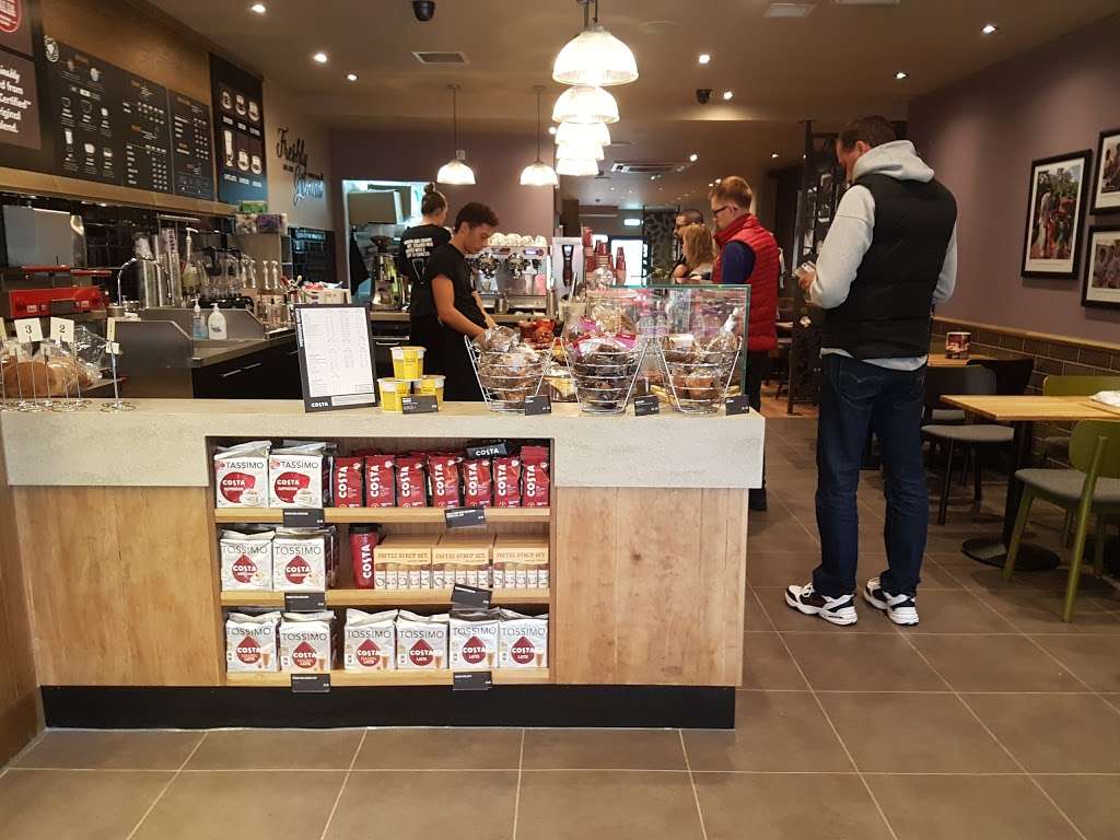 Costa Coffee (New Malden) | 123 High St, New Malden KT3 4BP, UK | Phone: 020 8605 0452