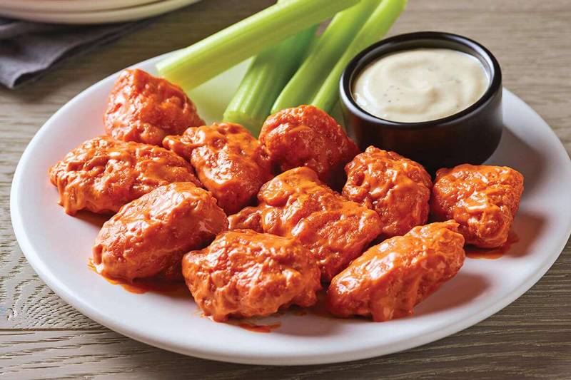 Applebees Grill + Bar | 7135 South 13th Street, Oak Creek, WI 53154, USA | Phone: (414) 570-0519