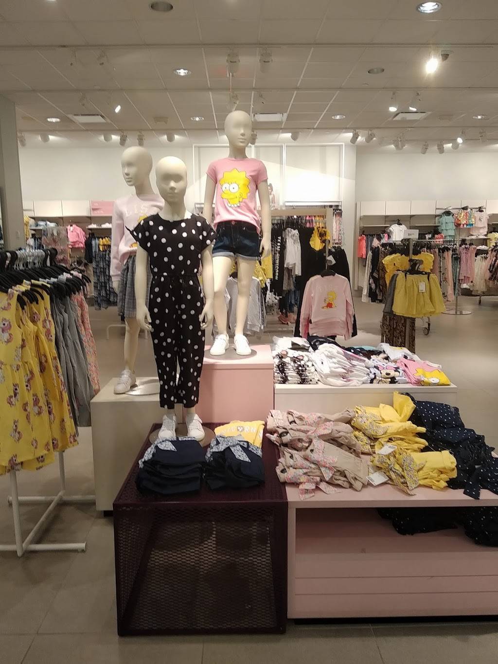 The Outlet Shoppes at Laredo | 1600 Water St, Laredo, TX 78040, USA | Phone: (956) 625-5353