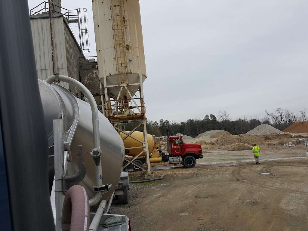 Stafford Concrete Plant - Chaney Enterprises | 169 Wyche Rd, Stafford, VA 22554, USA | Phone: (800) 927-0352