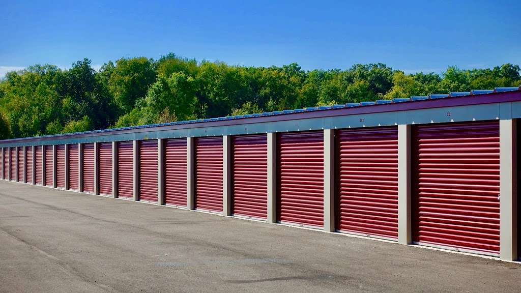 Space Center Self Storage | 147 Commercial Dr, Yorkville, IL 60560, USA | Phone: (630) 466-3503