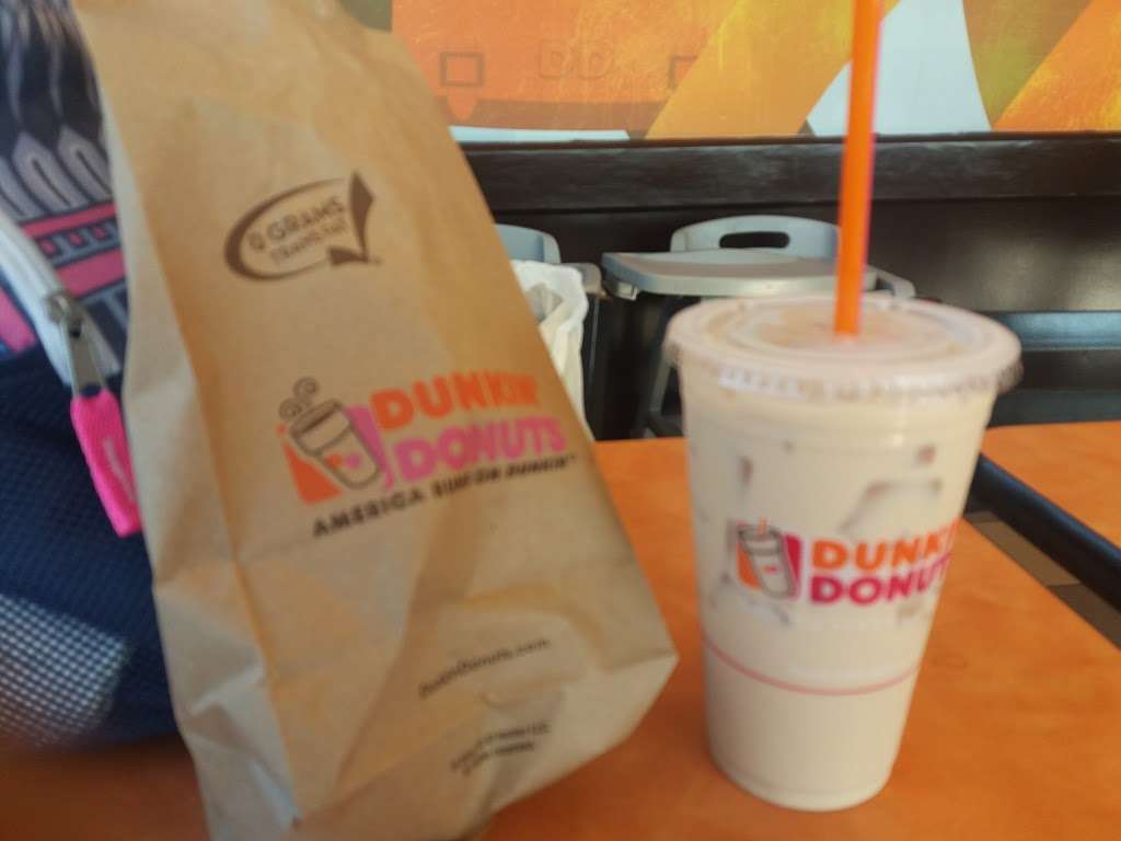 Dunkin Donuts | 593 Post Rd, Fairfield, CT 06824, USA | Phone: (203) 255-3366
