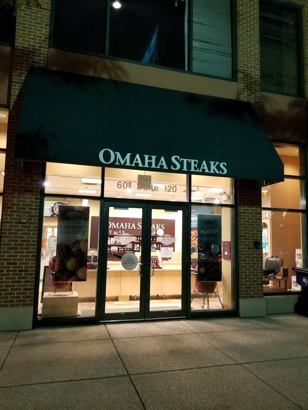 Omaha Steaks | 601 N Martingale Rd Suite 120, Schaumburg, IL 60173 | Phone: (847) 969-0388