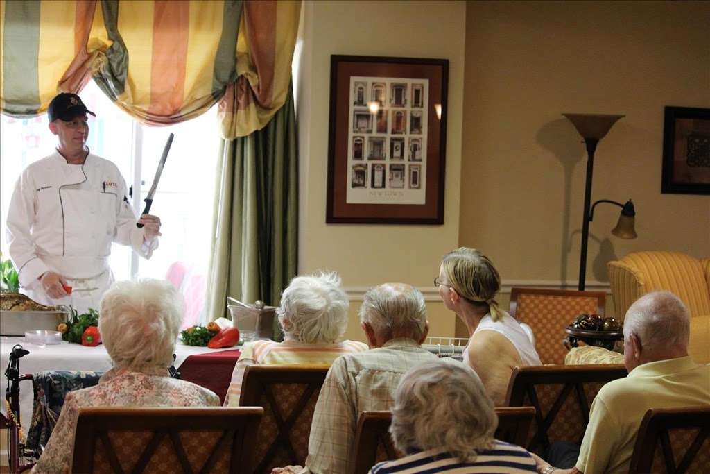 Pickering Manor 226 N Lincoln Ave, Newtown, PA 18940