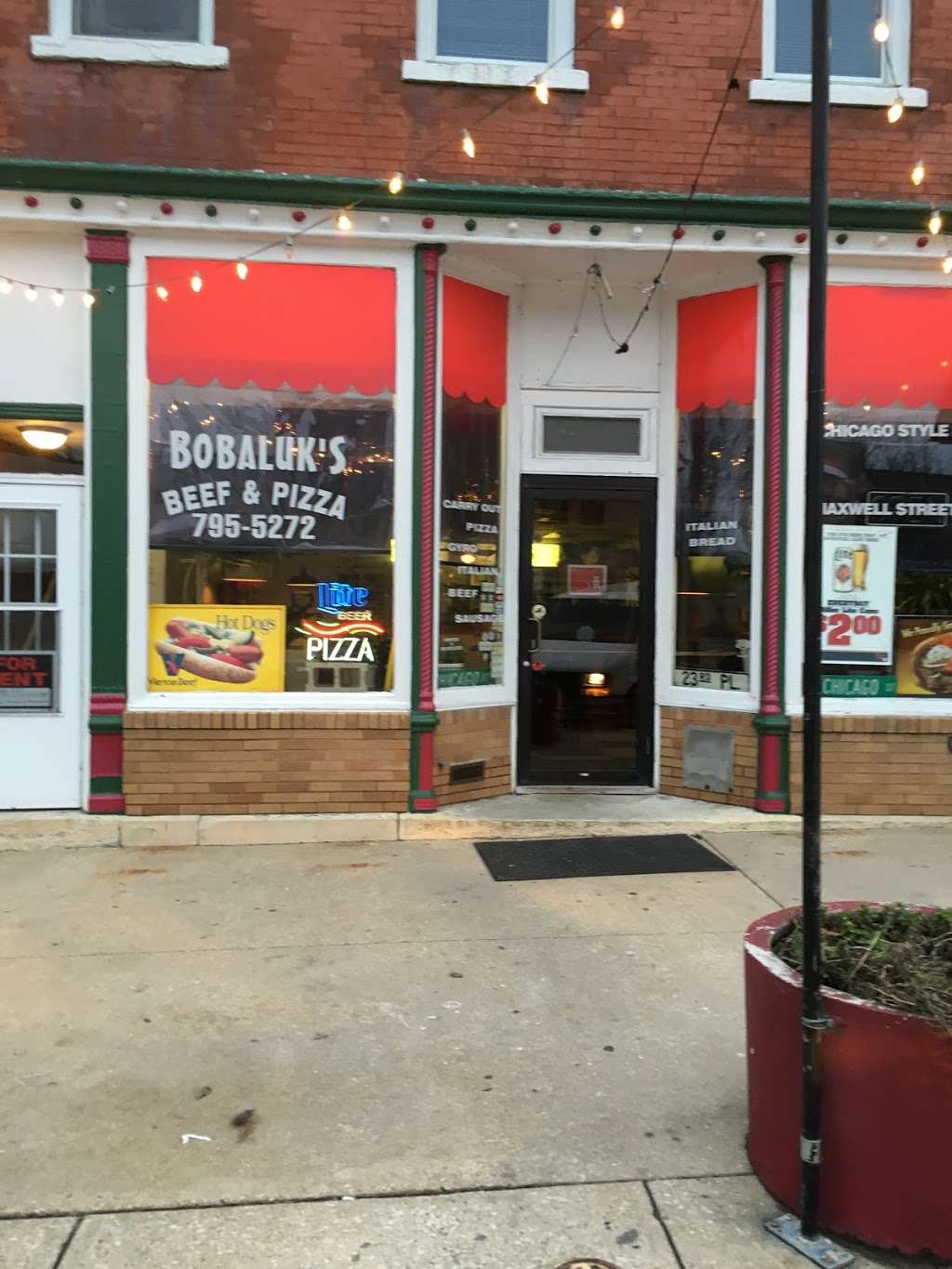 Bobaluks Beef & Pizza | 458 Main St, Marseilles, IL 61341, USA | Phone: (815) 795-5272