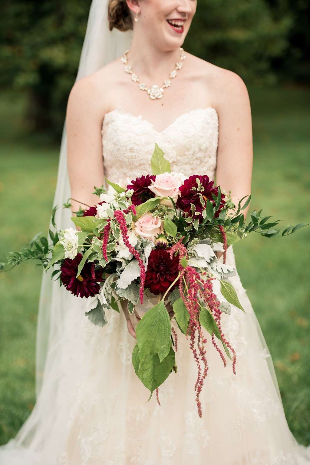 Bloomin Tons Floral Co. | 2642 E 10th St, Bloomington, IN 47408, USA | Phone: (812) 336-7201