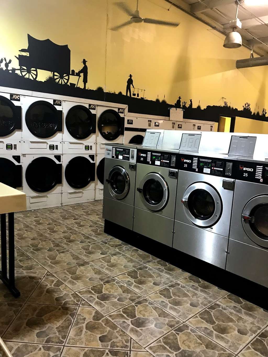 Wash & Dry | 724 E Marshall Dr #104, Grand Prairie, TX 75051, USA | Phone: (972) 642-6474