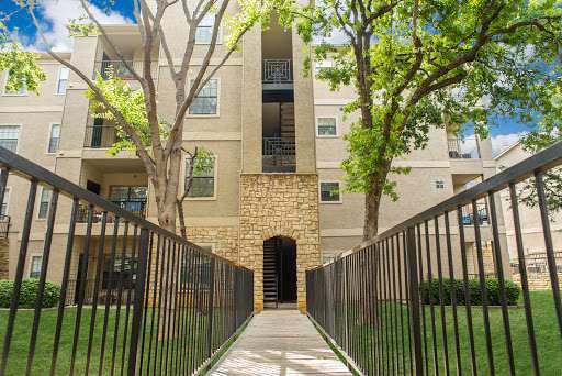 Forest Brook Apartments | 165 Forestbrook Dr, Lewisville, TX 75067, USA | Phone: (972) 994-1659