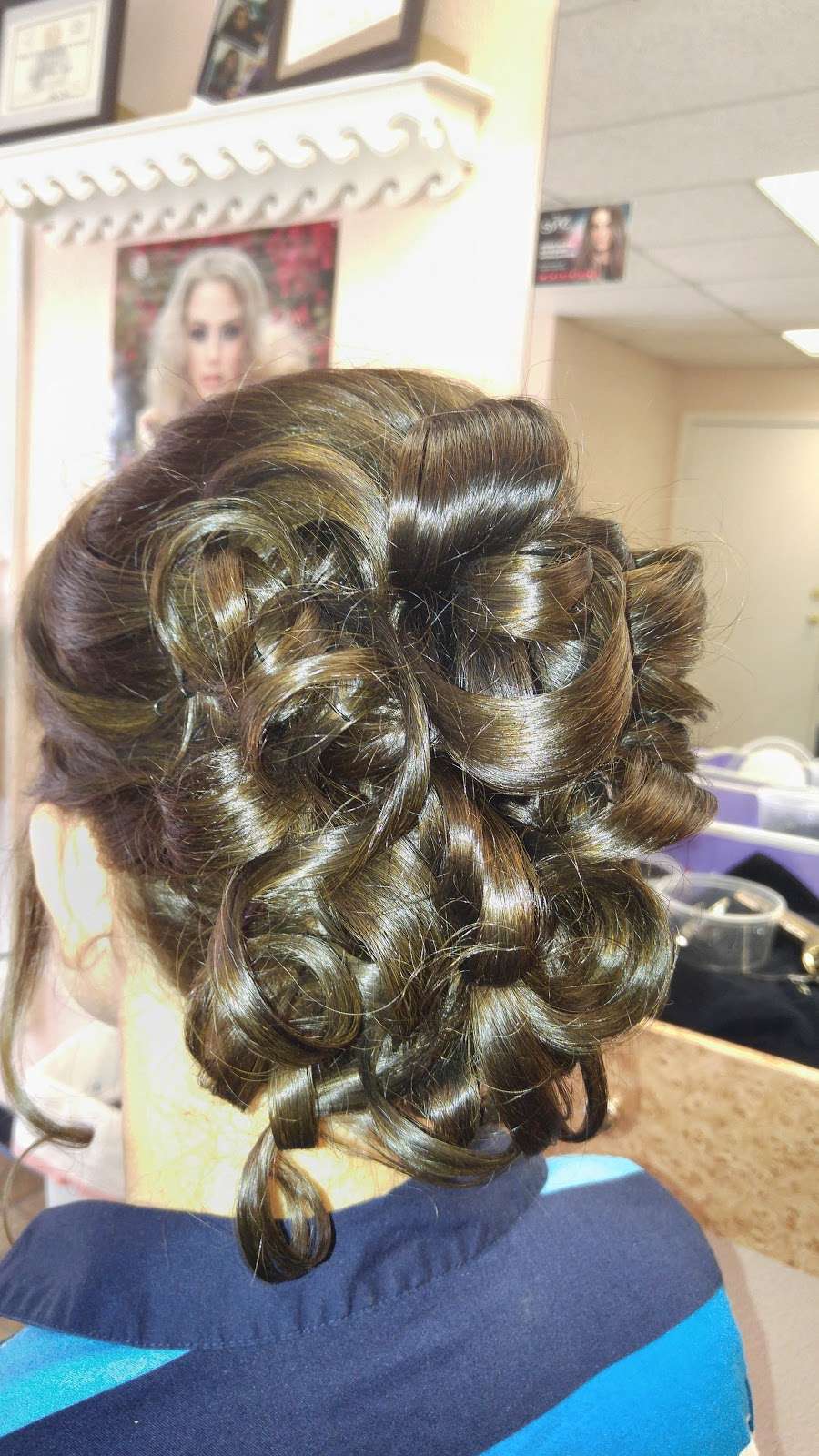 Hair By Jamie | 1702 1st St E Ste G, Humble, TX 77338, USA | Phone: (713) 382-3471