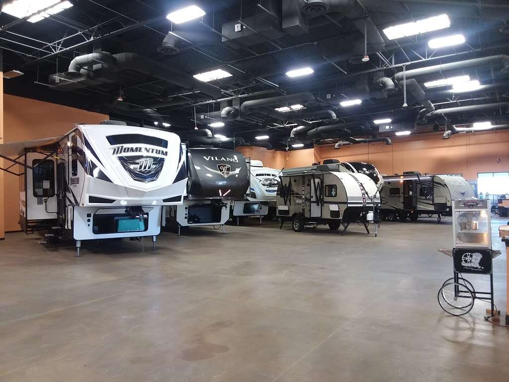 Blue Dog RV - Las Vegas, NV. | 5220 E Russell Rd, Las Vegas, NV 89122, USA | Phone: (702) 389-9706