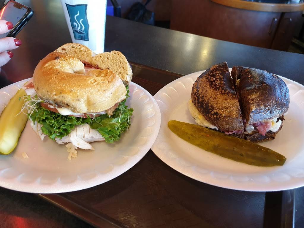 Olde World Bagel & Deli | 1670 E Cheyenne Mountain Blvd, Colorado Springs, CO 80906, USA | Phone: (719) 527-9651