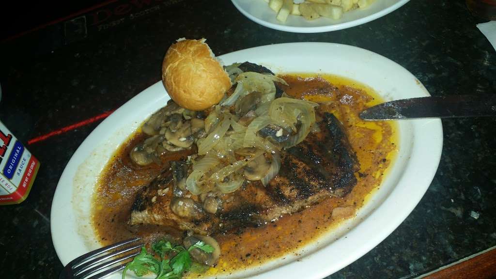 Porterhouse Steaks and Seafood | 15W776 N Frontage Rd, Burr Ridge, IL 60527, USA | Phone: (630) 850-9999