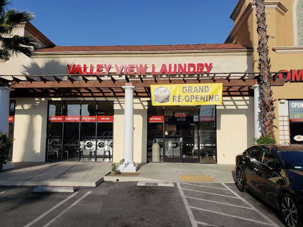 Valley View Laundry Lounge | 13714 Sherman Way, Van Nuys, CA 91405, USA | Phone: (747) 264-1774